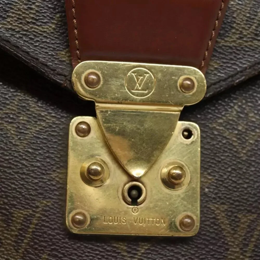 authenticity guaranteed LOUIS VUITTON Monogram Porte Documents